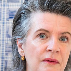 Grès Diarama d'Hella Jongerius pour Mutina dans un espace d'accueil