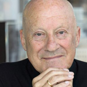 Norman Foster, architecte du système de tables Nomos et de Cosmos pour Tecno