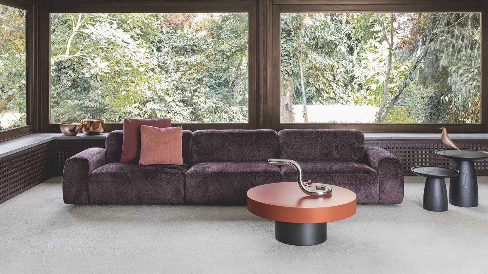 Canapé Cloud de Flexteam de 375 cm en tissu clair dans un séjour