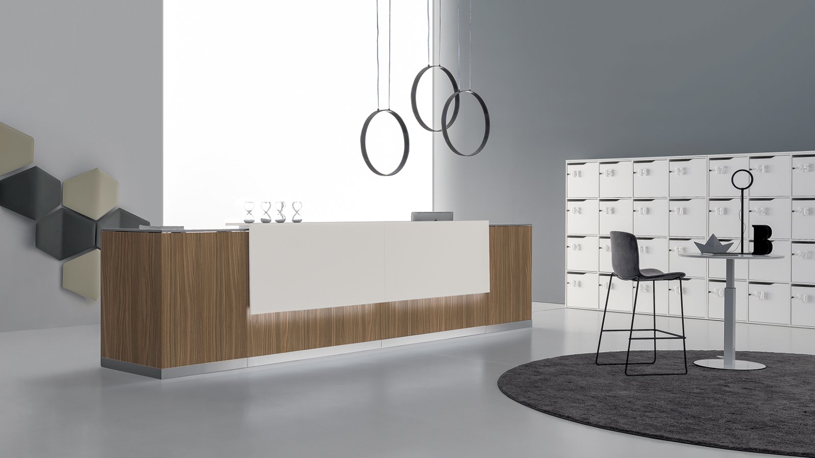 Banque d'accueil Qubo de DVO Office en chêne naturel avec top blanc
