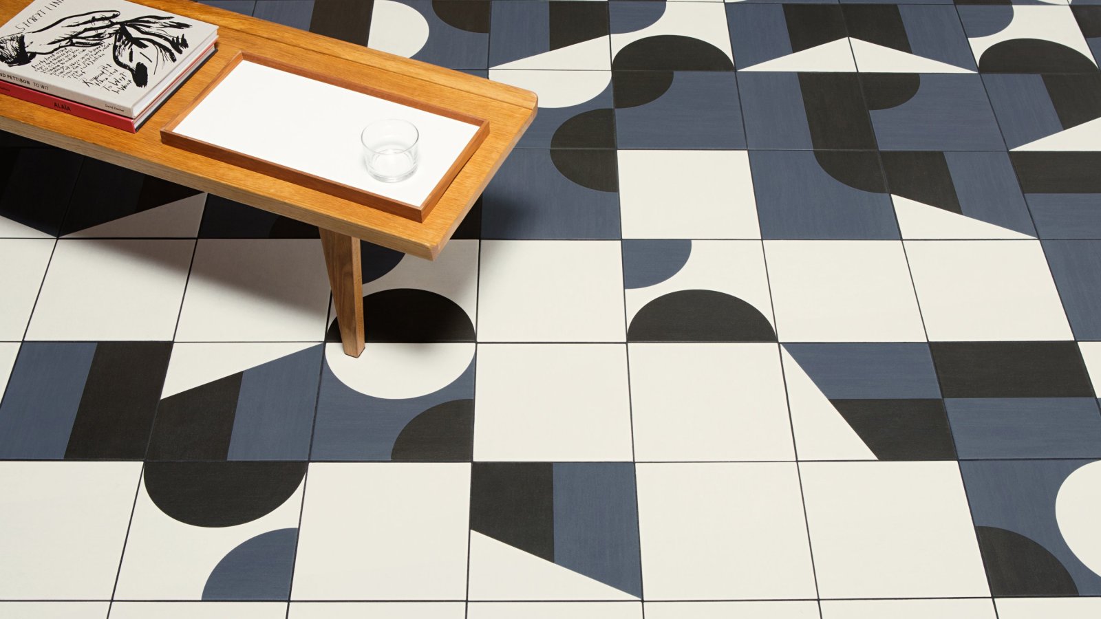 Sol en grès Puzzle de Mutina