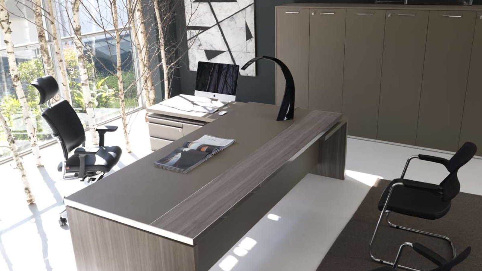Bureau de direction Athos de IVM avec sous-main Primofiore intégré au plateau