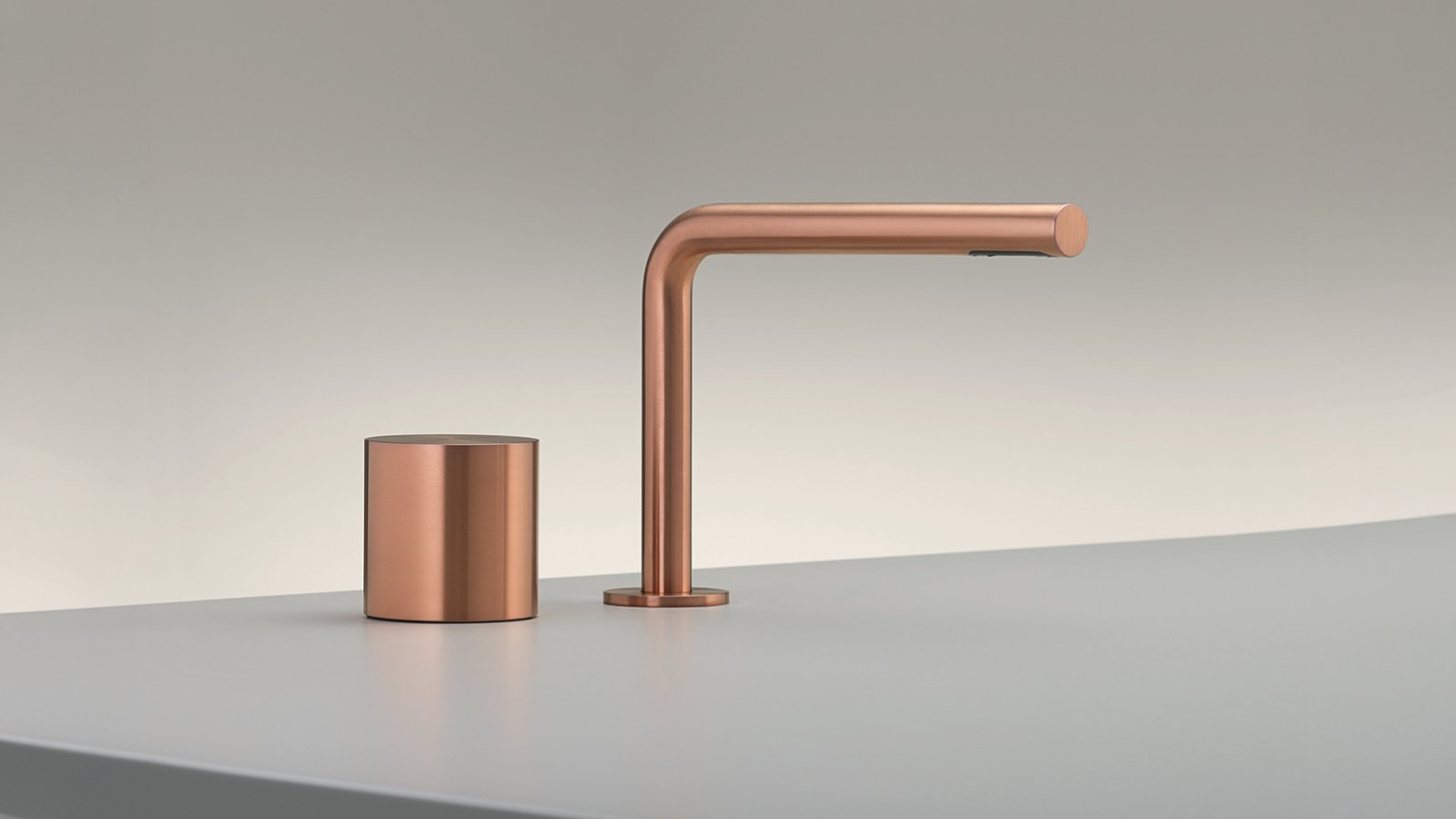 Mitigeur progressif Opus deux trous avec bec pivotant en Copper satiné