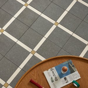 Carreau Time Etna Black Rough de Mutina, grès cérame non émaillé