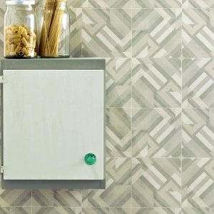 Pose ton sur ton de motifs Azulej Bianco