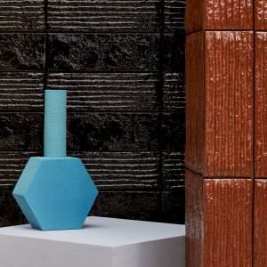 Brique Chamotte dans la couleur Blu émaillée