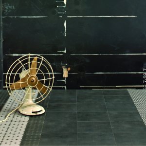 Détail du motif Azulej Cubo en grès Mutina