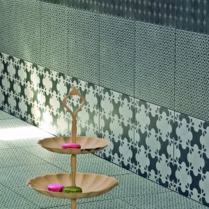 Détail du motif Azulej Estrela en grès Mutina