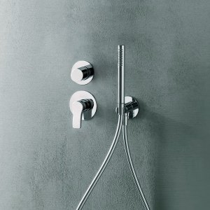 Lavabo deux trous AL/23 avec bec et commande séparés, finition chrome