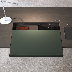 Compartiment dérobé du plateau Arche avec téléphone et parapheur