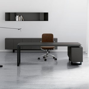 Bureau moderne Ellan d'Archiutti avec plateau chêne clair et piètement en fer blanc