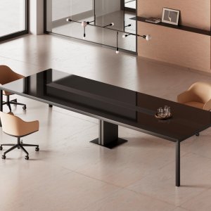 Table basse Fattore Alpha devant les fauteuils du bureau de direction