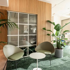 Piètement en multiplis finition chêne