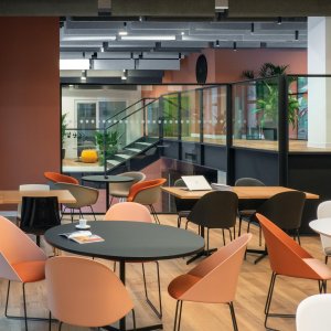 Cila en siège opératif au poste de travail