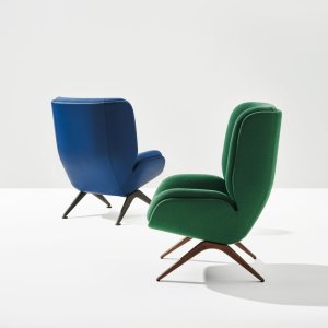 Fauteuils d'attente Lepal par Arper à l'accueil