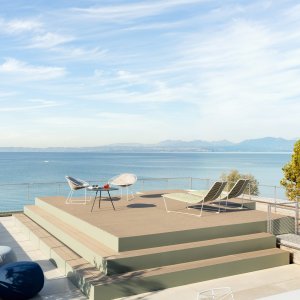 Chaise Leaf chromée d'Arper pour les projets d'intérieur