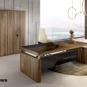 Meuble de service plaqué bois véritable près d'un bureau Libra de Della Rovere