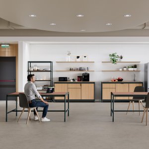Table haute composée avec le système Fluido de Martex