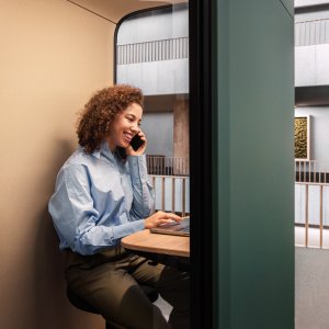 Voyant d'occupation sur le toit de la Framery One Compact