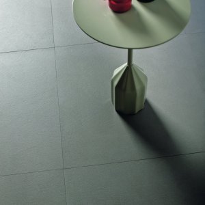 Salle de réunion au sol en grès Déchirer