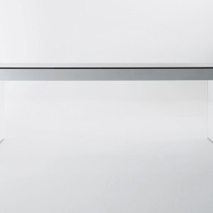 Aluminium noir brossé main sur l'Air Desk de Gallotti & Radice