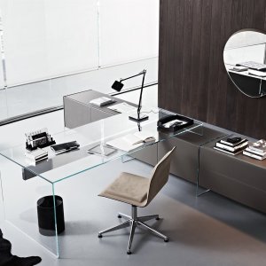 Bureau design Air Desk de Gallotti & Radice en cristal transparent