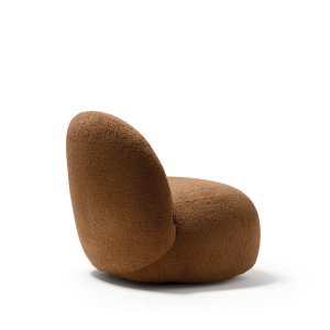 Petite table d’écriture Ø 30 cm à côté du fauteuil Hill
