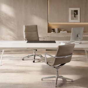 Collection UniTable d'ICF dans un bureau de direction