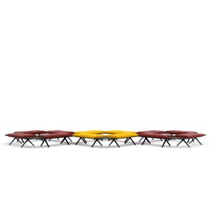 Table triangulaire reliant deux canapés Kiik