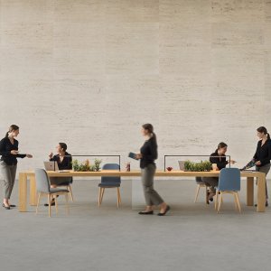 Détail du pied panneauté du bureau Kyo