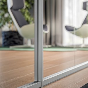 Profilé aluminium finition bronze du système de cloisons de Quadrifoglio