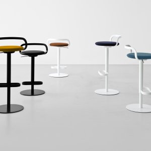 Tabouret de bar MAK de Lapalma en acier laqué époxy