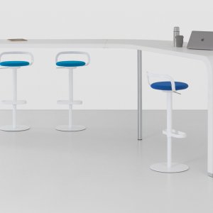 Anneau repose-pieds du tabouret MAK de Lapalma