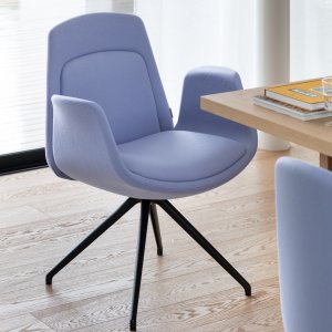Fauteuil de réunion de la collection Nordic