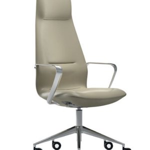 Finition copper de l'aluminium sur le fauteuil de direction Milani
