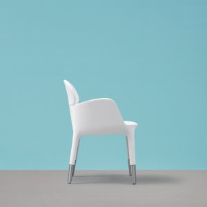 Tabouret Ester 698 et son repose-pieds en tube d'acier