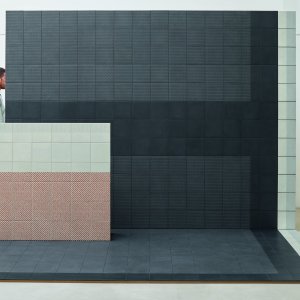Pose de Tape Mutina avec motifs mélangés en grès cérame émaillé
