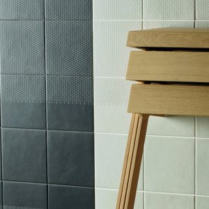 Motif Zigzag Blue de la collection Tape en grès émaillé