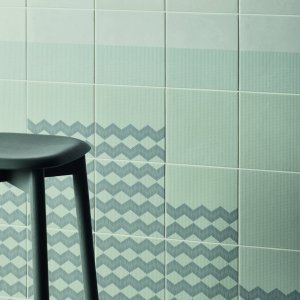 Motif Zigzag Green de la collection Tape en grès émaillé