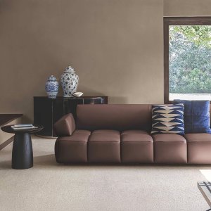 Pieds en ABS anthracite sous l’assise Qubik