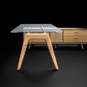 Bureau design Rail de Bralco en chêne avec plateau à coupe diamant