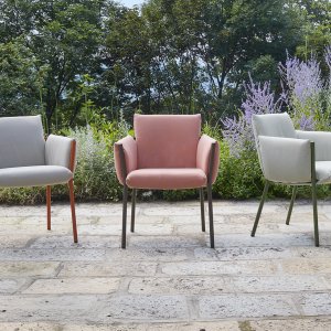 Chaise design Brezza avec châssis en tube d'acier thermolaqué