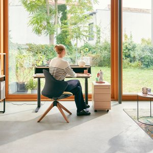 se:flair bicolore avec dossier rouge vin et assise en tissu gris
