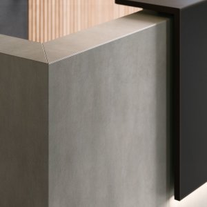 Piètement acier 50×50 mm de la banque d'accueil Z2