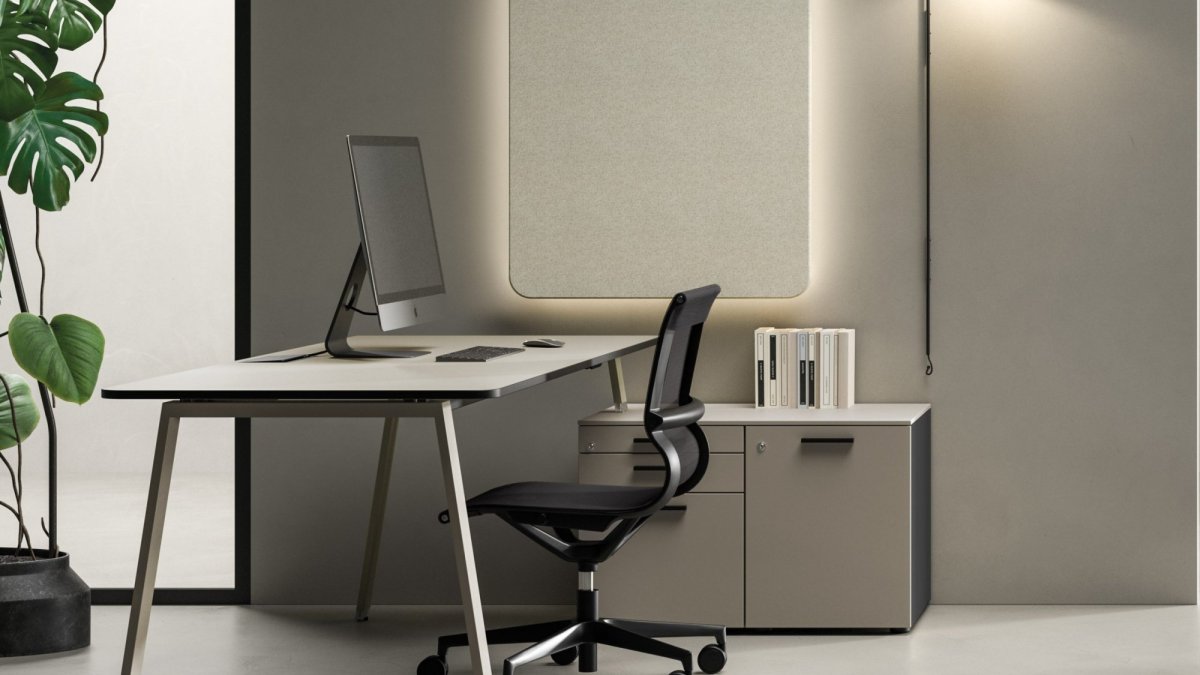 Hauteur de bureau : ce que fixe la norme, ce que déconseille l'INRS