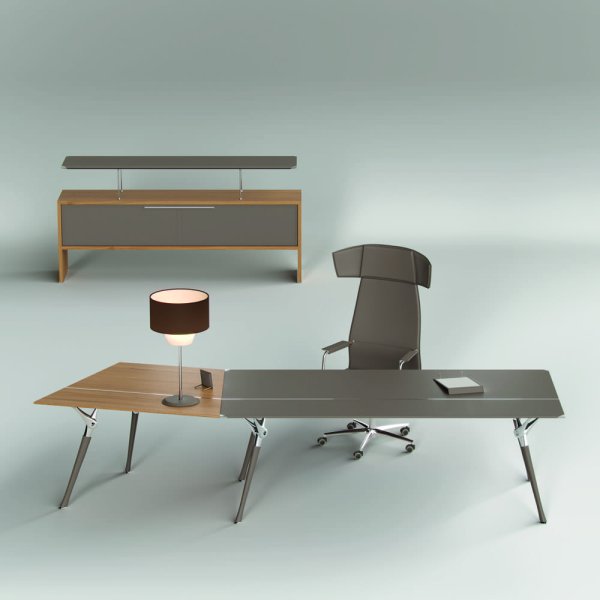 Bureau de direction Codutti en cuir façonné à la main