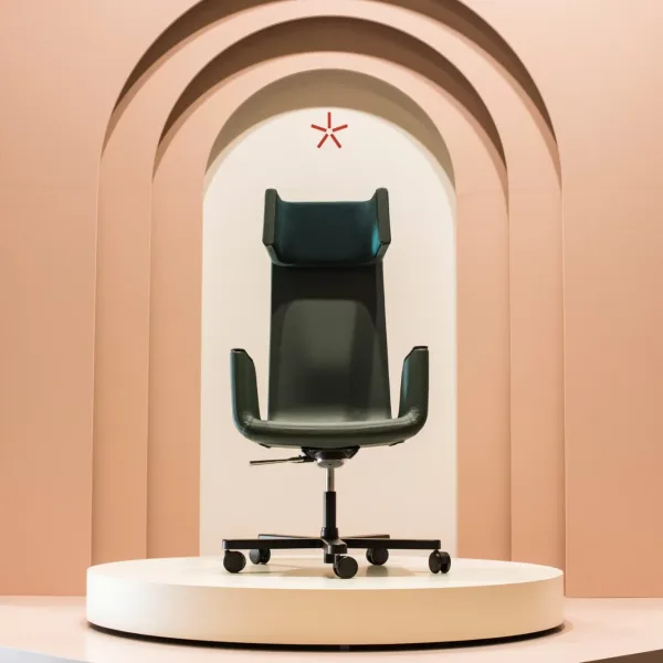 Assise de design Luxy dans un espace de travail