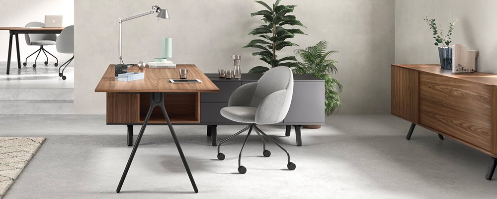 Bureau avec retour et crédence